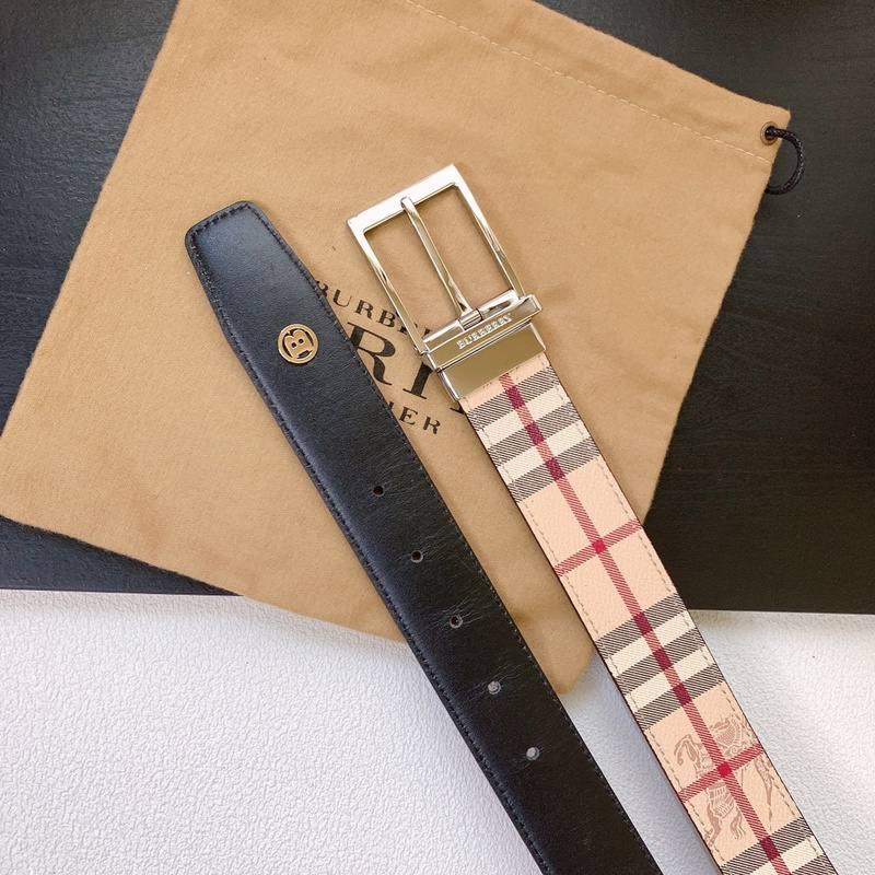 Burberry Leather Vintage Belt