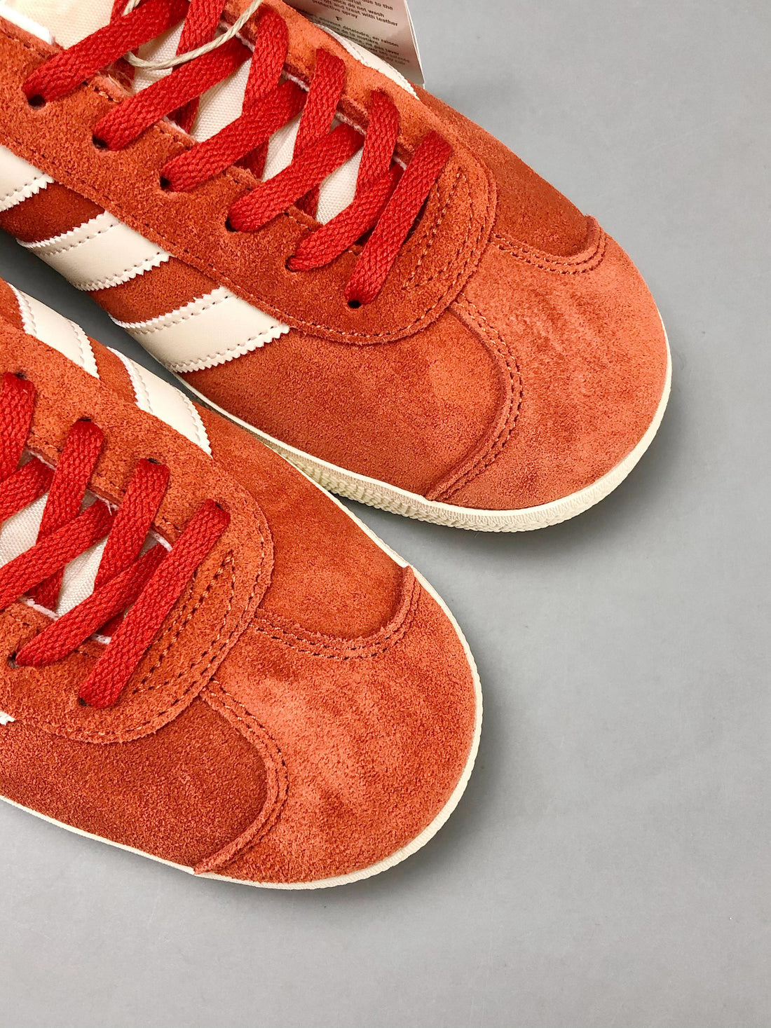 Adidas Originals Gazelle Indoor 'BPreloved Red Off White Cream White'