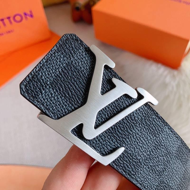 Louis Vuitton Belt Logo